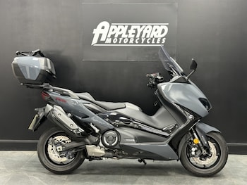 Used Yamaha TMAX 560 TECH MAX 2022 for sale - bike-78789491: Photo