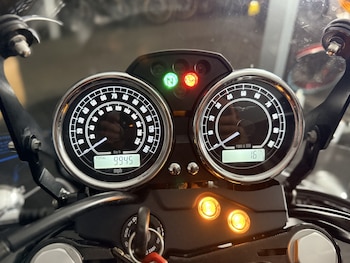 Used Moto Guzzi V7 STONE ABS 2015 for sale - bike-78403000: Photo