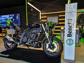 Used Benelli 502 Cruiser undefined for sale - bike-78393421: Photo