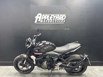 Used Triumph TRIDENT 2022 for sale - bike-78945205: Photo