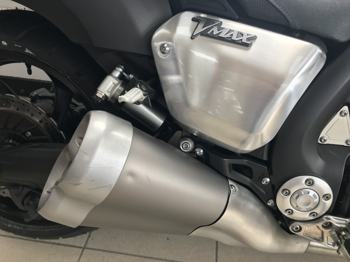 Used Yamaha VMAX 1700 for sale - 78745965: Photo 12