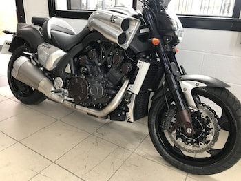 Used Yamaha VMAX 1700 undefined for sale - bike-78745965: Photo