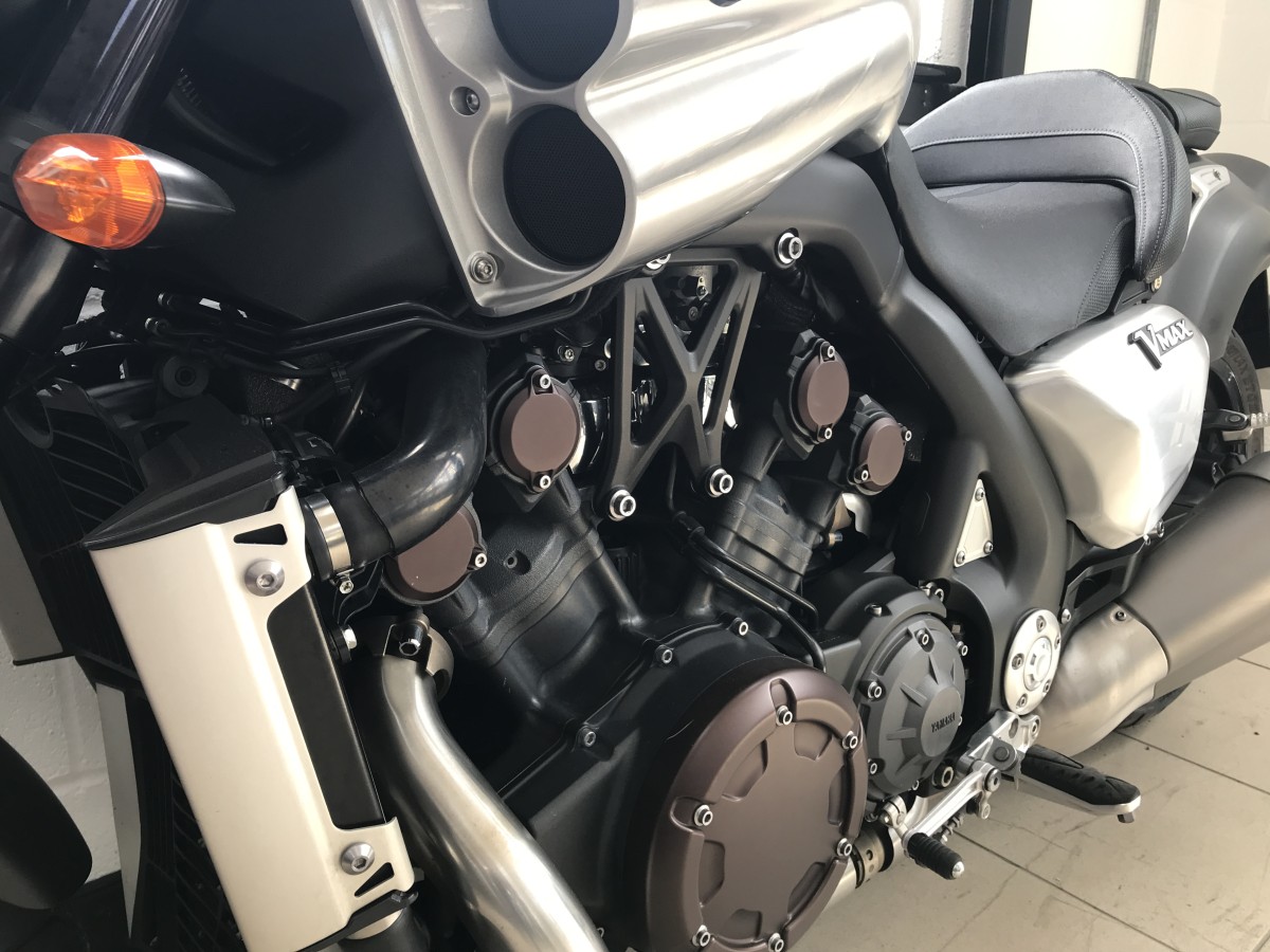 Used Yamaha VMAX 1700 for sale - 78745965: Photo 6