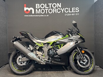 Used Kawasaki Ninja 125 undefined for sale - bike-78394543: Photo