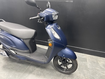 Used Suzuki ADDRESS 125 undefined for sale - bike-78395203: Photo