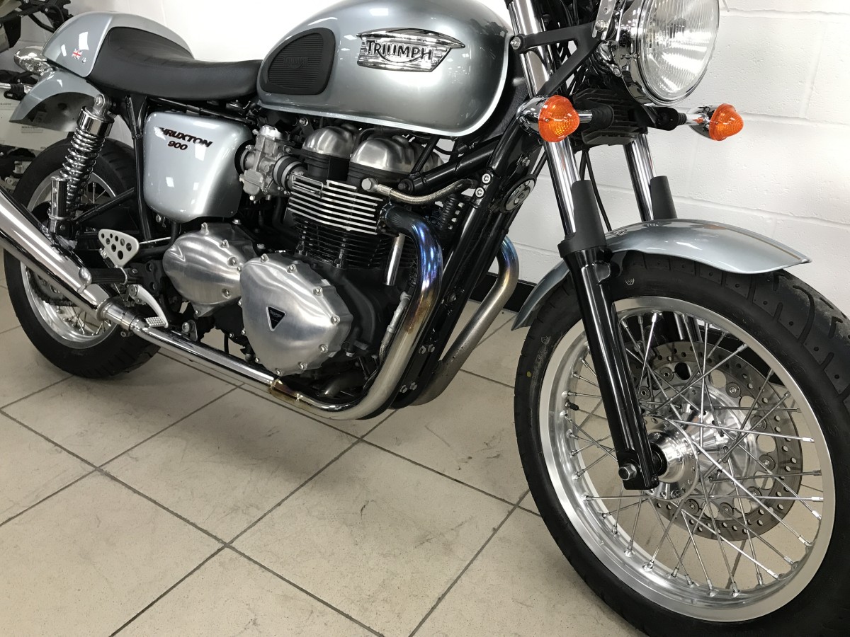 Used Triumph THRUXTON 2008 for sale - 78393437: Photo 3