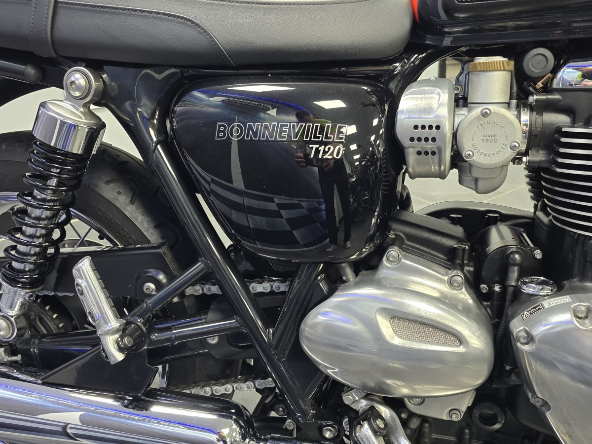 Used Triumph BONNEVILLE T120 2020 for sale - 78394178: Photo 12