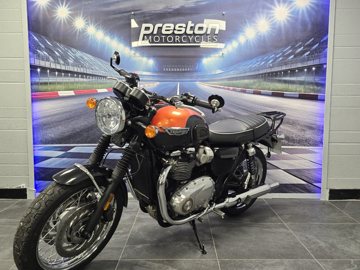 Used Triumph BONNEVILLE T120 2020 for sale - 78394178: Photo 3