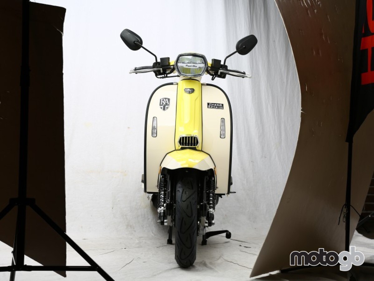 Used Royal Alloy GP 125 AC PRE REG OFFER SAVE £300 for sale - 78395469: Photo 8