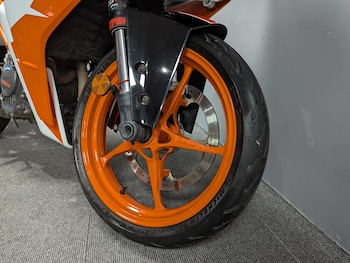 Used KTM RC 125 23 2024 for sale - bike-78776786: Photo