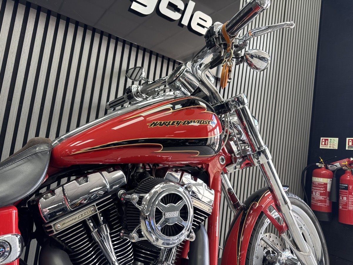 Used Harley-Davidson CVO 1800 FXDSE DAYNA SE 2007 for sale - 78852827: Photo 10