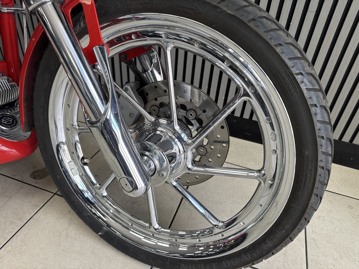 Used Harley-Davidson CVO 1800 FXDSE DAYNA SE 2007 for sale - 78852827: Photo 3