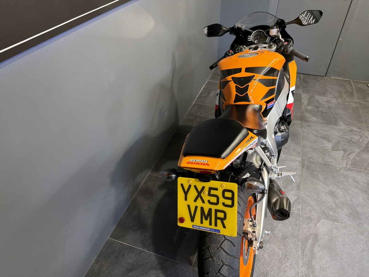 Used Honda CBR 1000 RR-9 2009 for sale - 78446124: Photo 10
