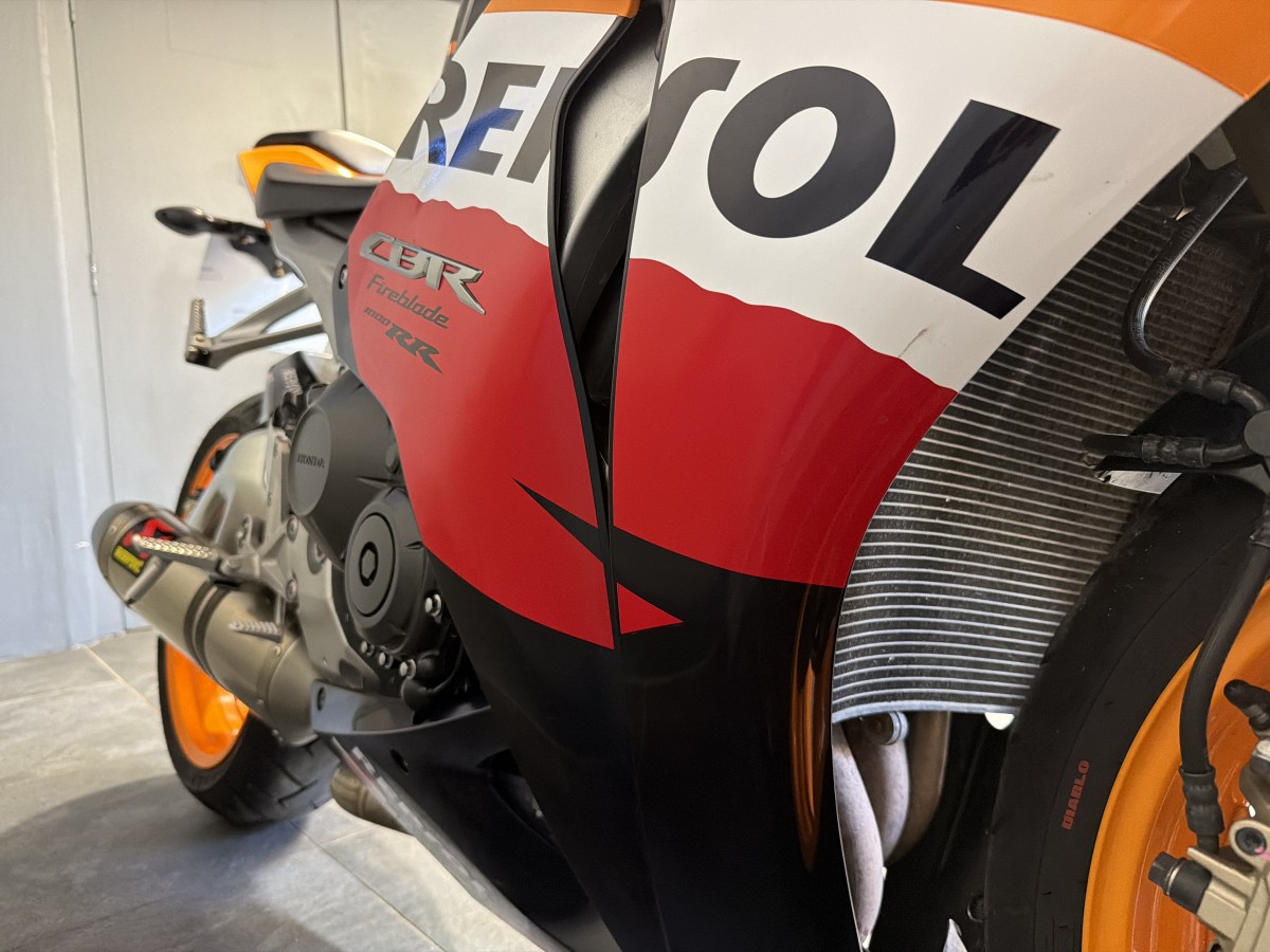 Used Honda CBR 1000 RR-9 2009 for sale - 78446124: Photo 12