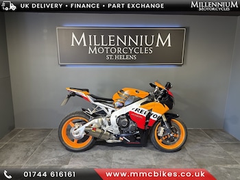Used Honda CBR 1000 RR-9 2009 for sale - bike-78446124: Photo