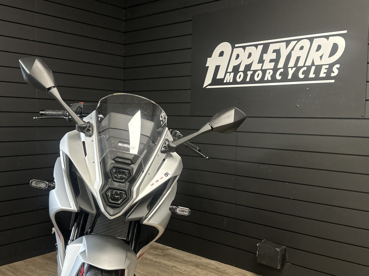 Used Suzuki GSX-8R for sale - 78395158: Photo 8