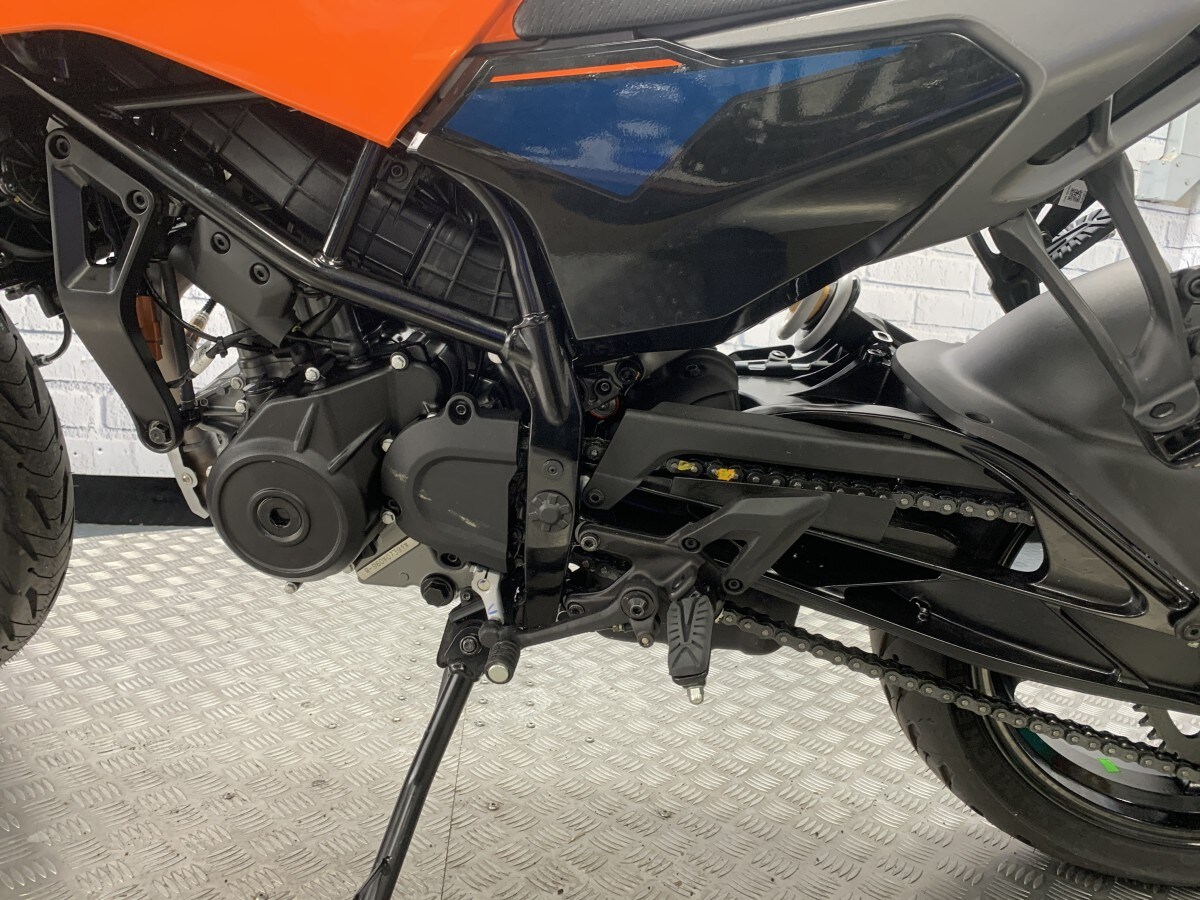 Used KTM 125 Duke for sale - 78394437: Photo 11