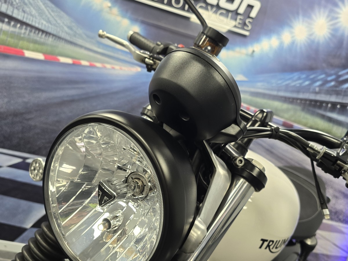 Used Triumph BONNEVILLE STREET TWIN 2020 for sale - 78394180: Photo 17