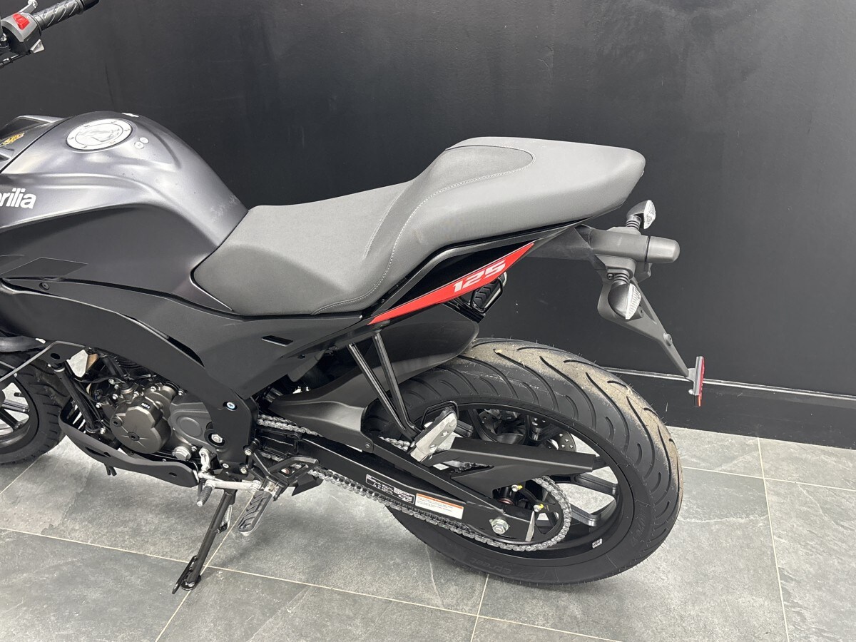 Used Aprilia Tuono 125 for sale - 78395380: Photo 9