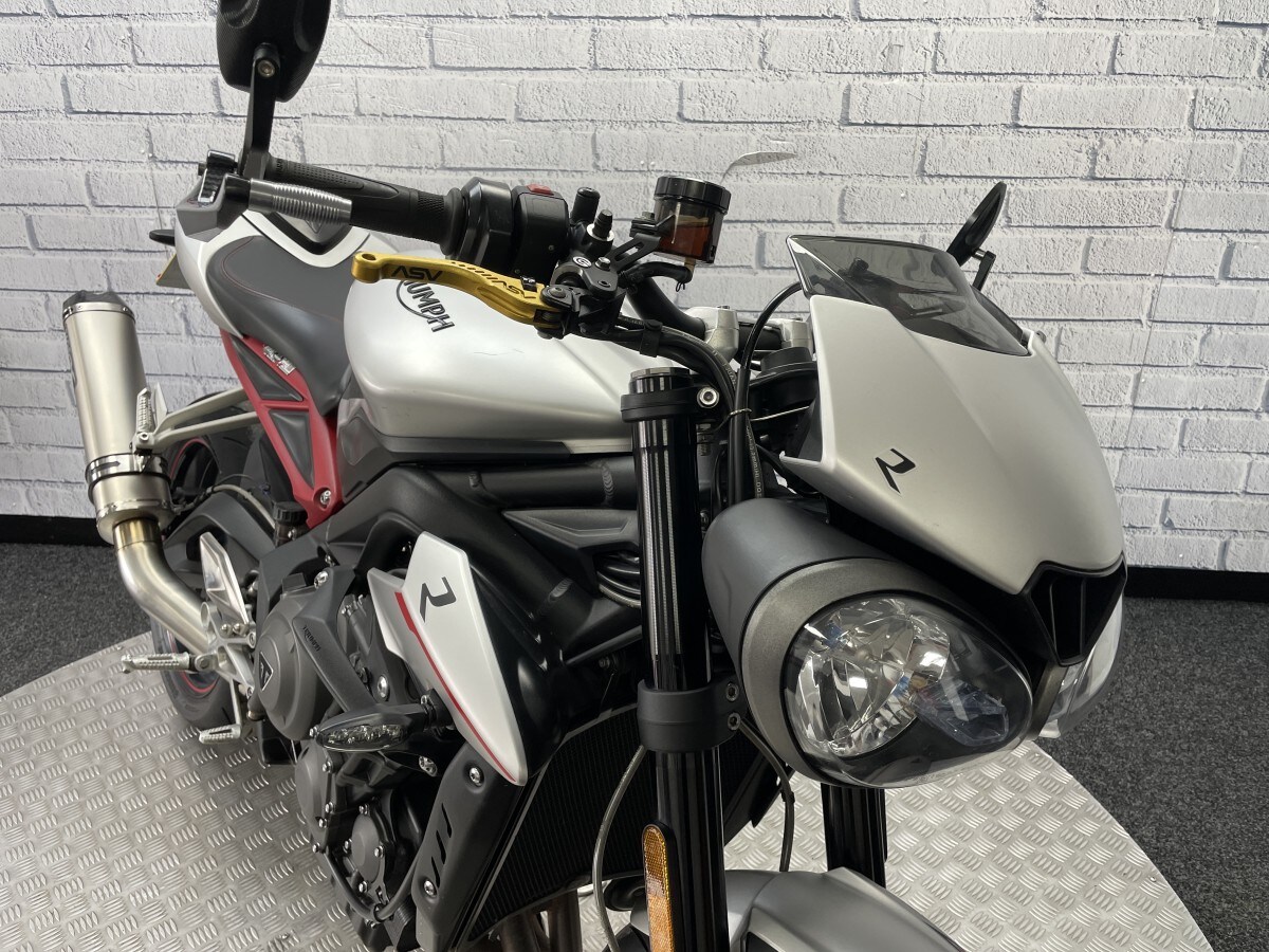 Used Triumph STREET TRIPLE R 2019 for sale - 78393401: Photo 4