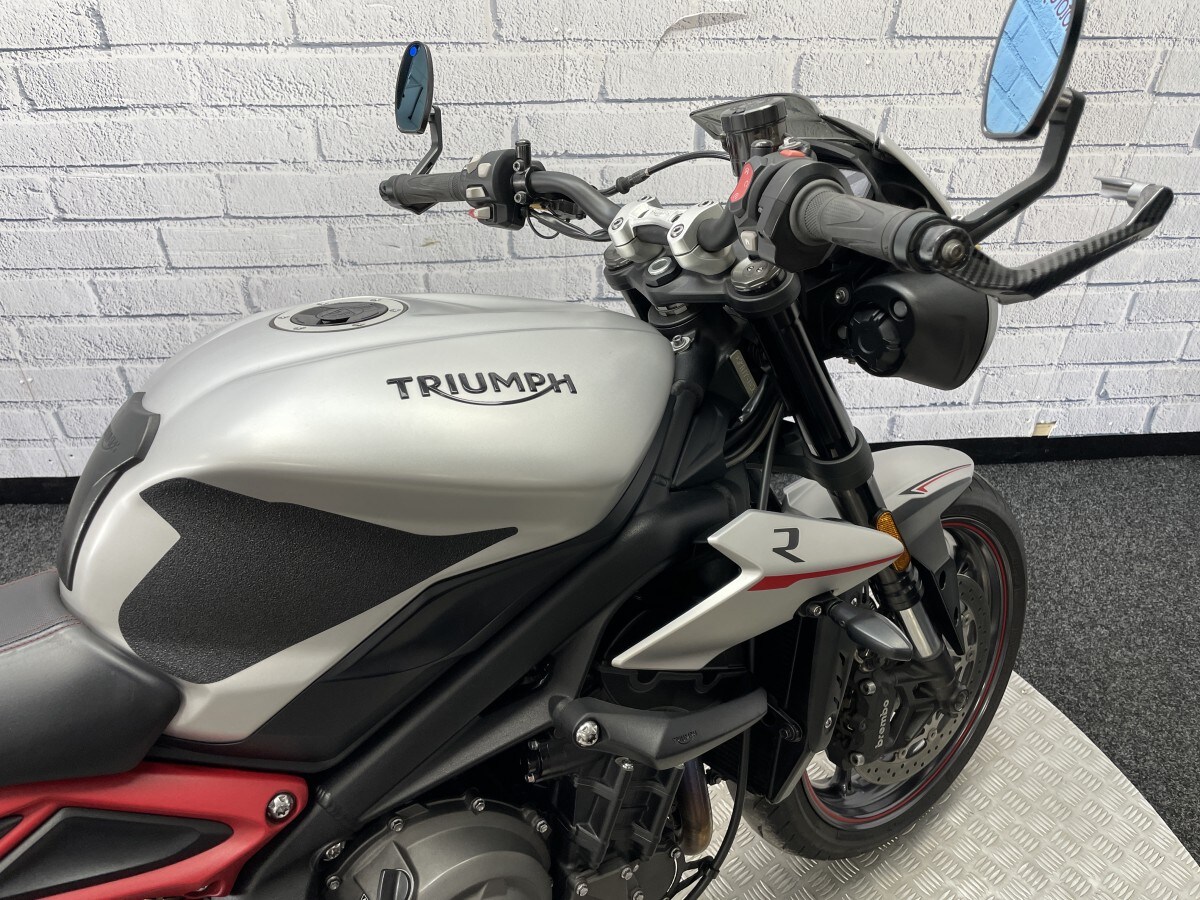 Used Triumph STREET TRIPLE R 2019 for sale - 78393401: Photo 6