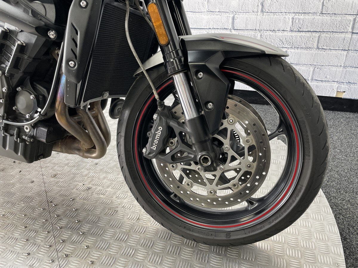Used Triumph STREET TRIPLE R 2019 for sale - 78393401: Photo 8