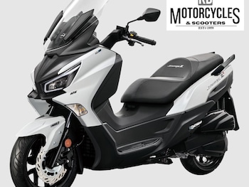 Used SYM JOYMAX Z+ 300 undefined for sale - bike-78396090: Photo