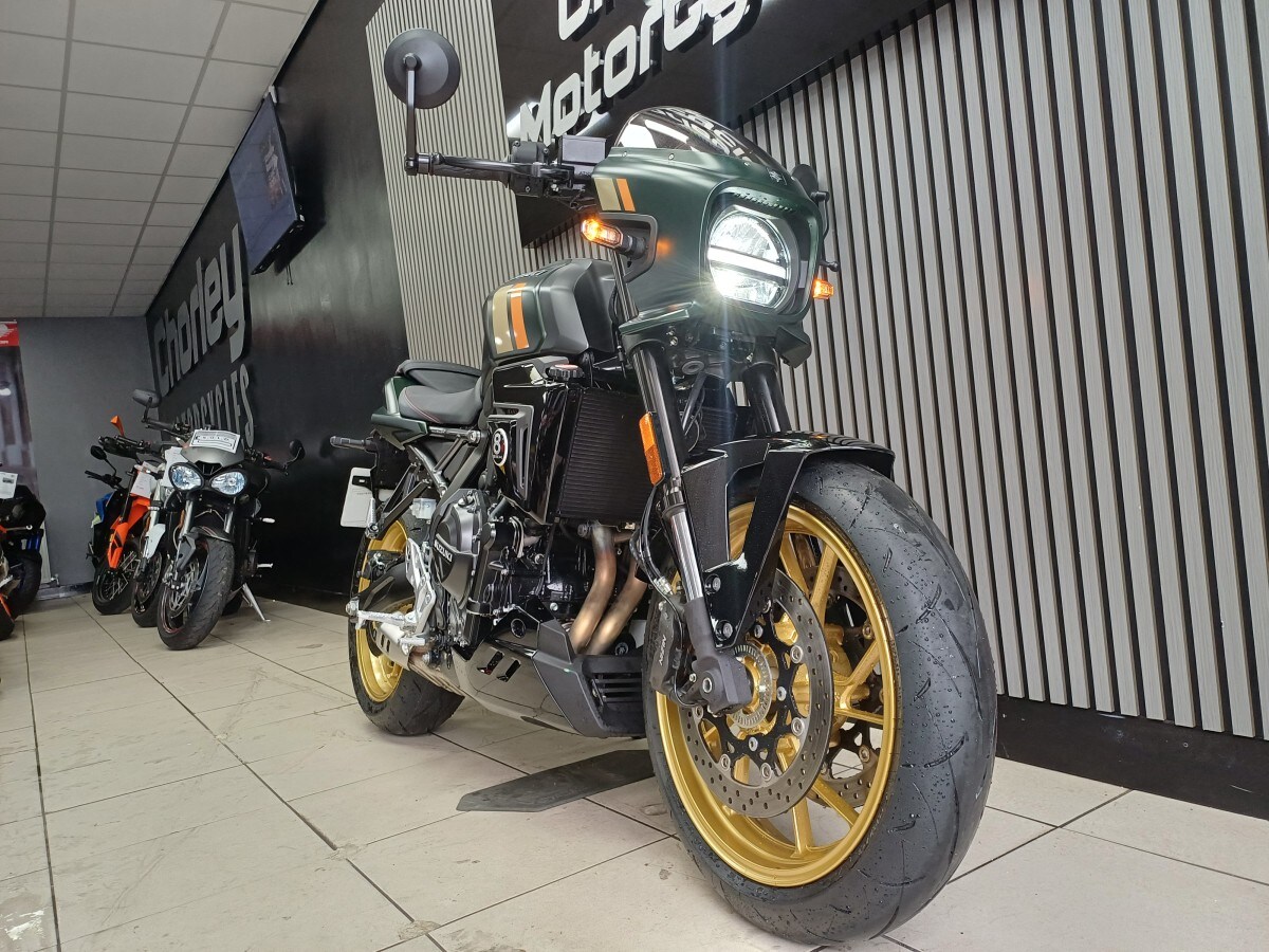 Used Suzuki GSX8TT 2025 for sale - 78394819: Photo 6
