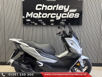 Used VOGE SR1 125 2024 for sale - bike-78436728: Photo