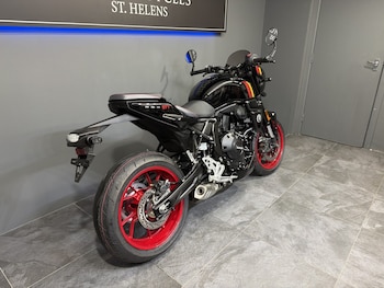 Used Suzuki GSX-8TT 2025 for sale - bike-78395636: Photo