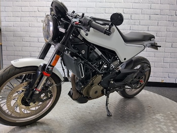 Used Husqvarna VITPILEN 401 2024 for sale - bike-78394274: Photo