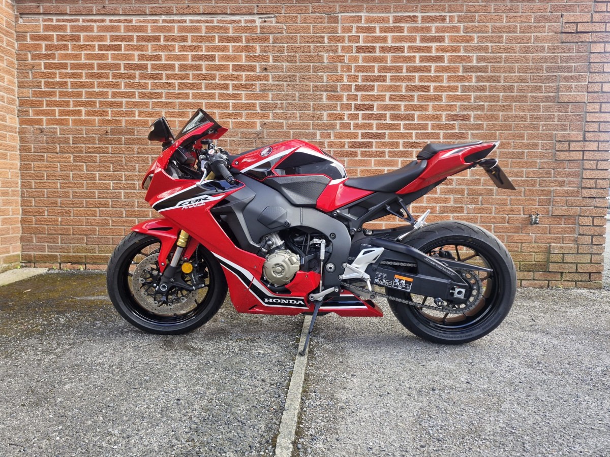 Used Honda CBR 1000 RR FIREBLADE 2017 for sale - 78394269: Photo 10