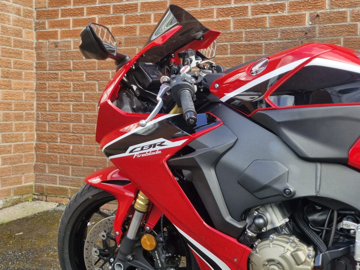 Used Honda CBR 1000 RR FIREBLADE 2017 for sale - 78394269: Photo 9