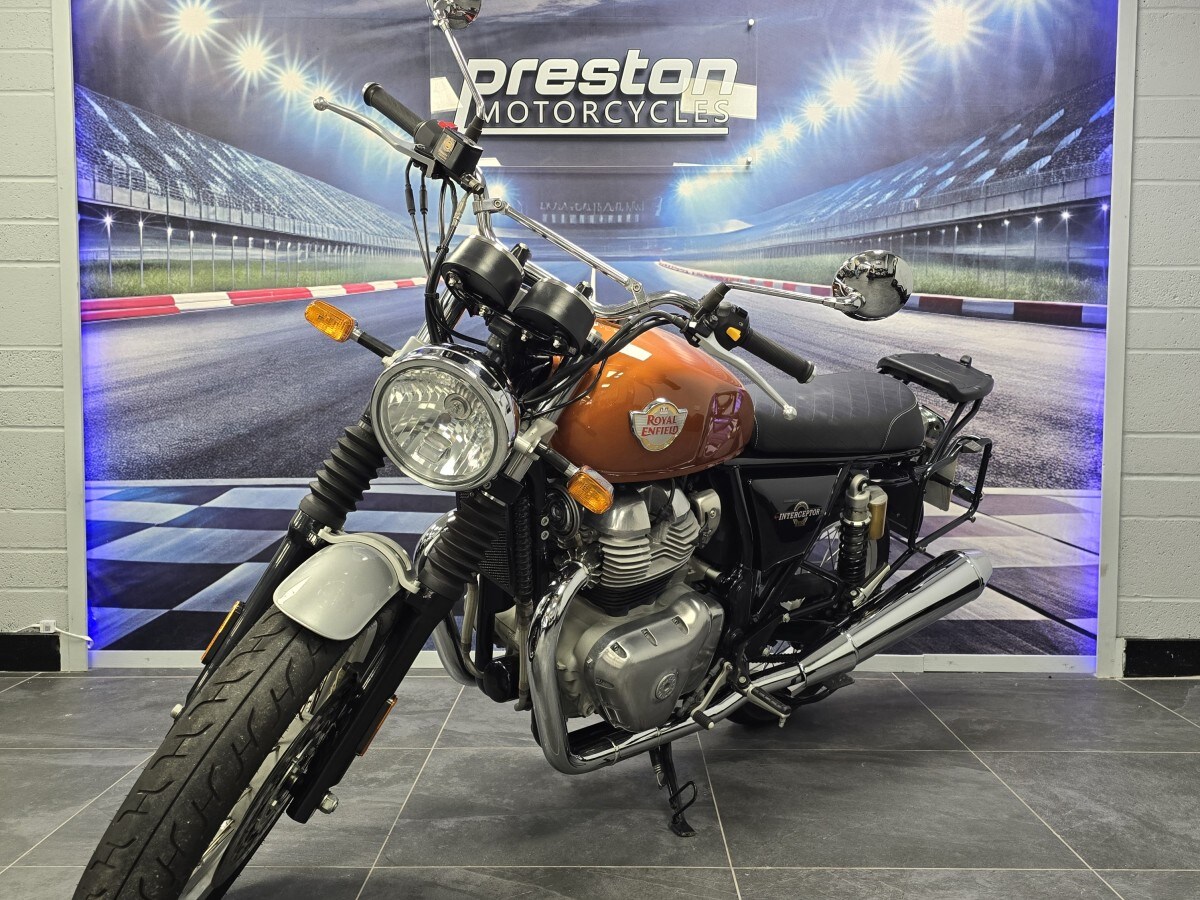 Used Royal Enfield INTERCEPTOR 650 2023 for sale - 78871379: Photo 3