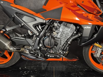 Used KTM 990 DUKE 24 2025 for sale - bike-79060489: Photo