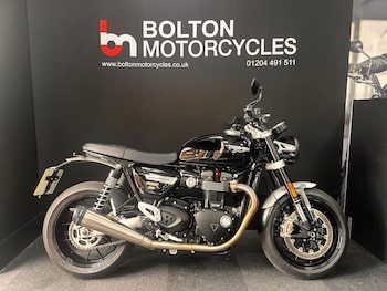 Used Triumph SPEED TWIN 1200 2023 for sale - bike-78393225: Photo