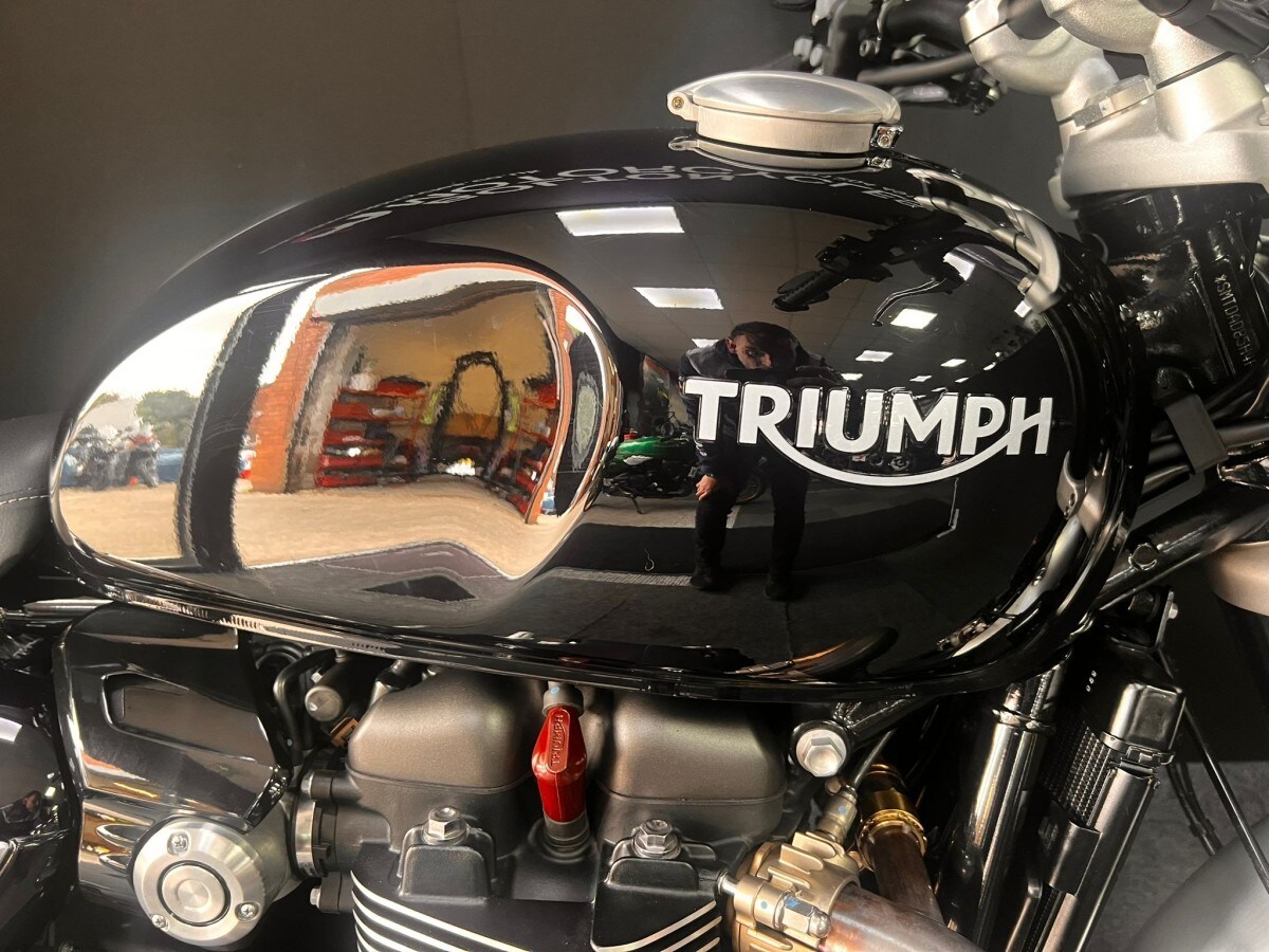 Used Triumph SPEED TWIN 1200 2023 for sale - 78393225: Photo 7