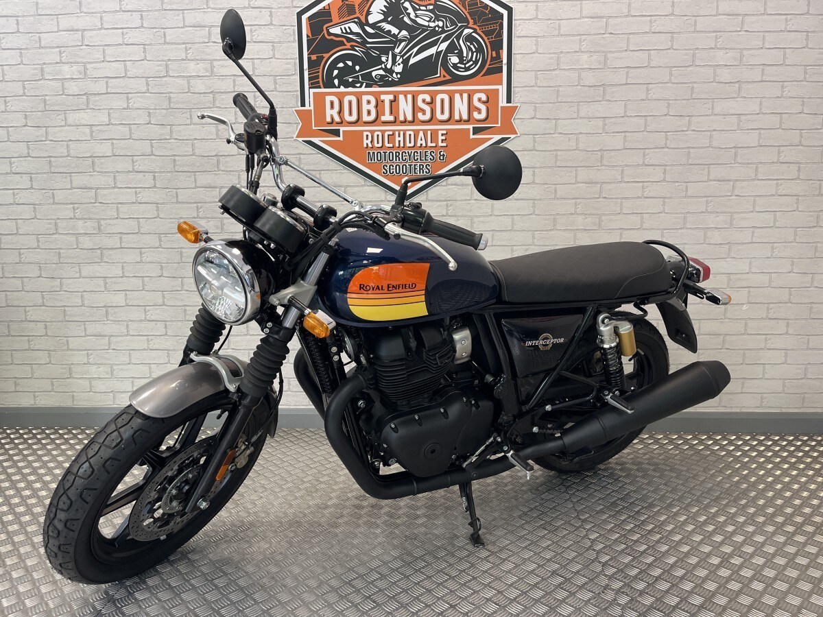 Used Royal Enfield Interceptor 650 Twin Dark for sale - 78396513: Photo 10