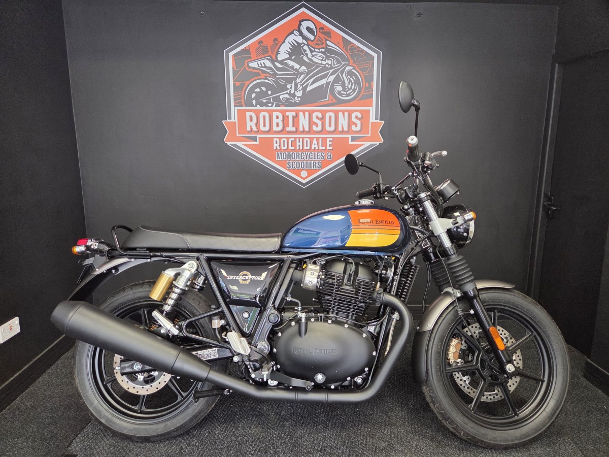 Used Royal Enfield Interceptor 650 Twin Dark for sale - 78396513: Photo 2