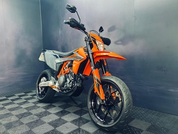 Used KTM 690 SMC R 2022 for sale - bike-79366591: Photo