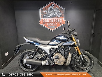 Used Hero Hunk 440 undefined for sale - bike-78394474: Photo