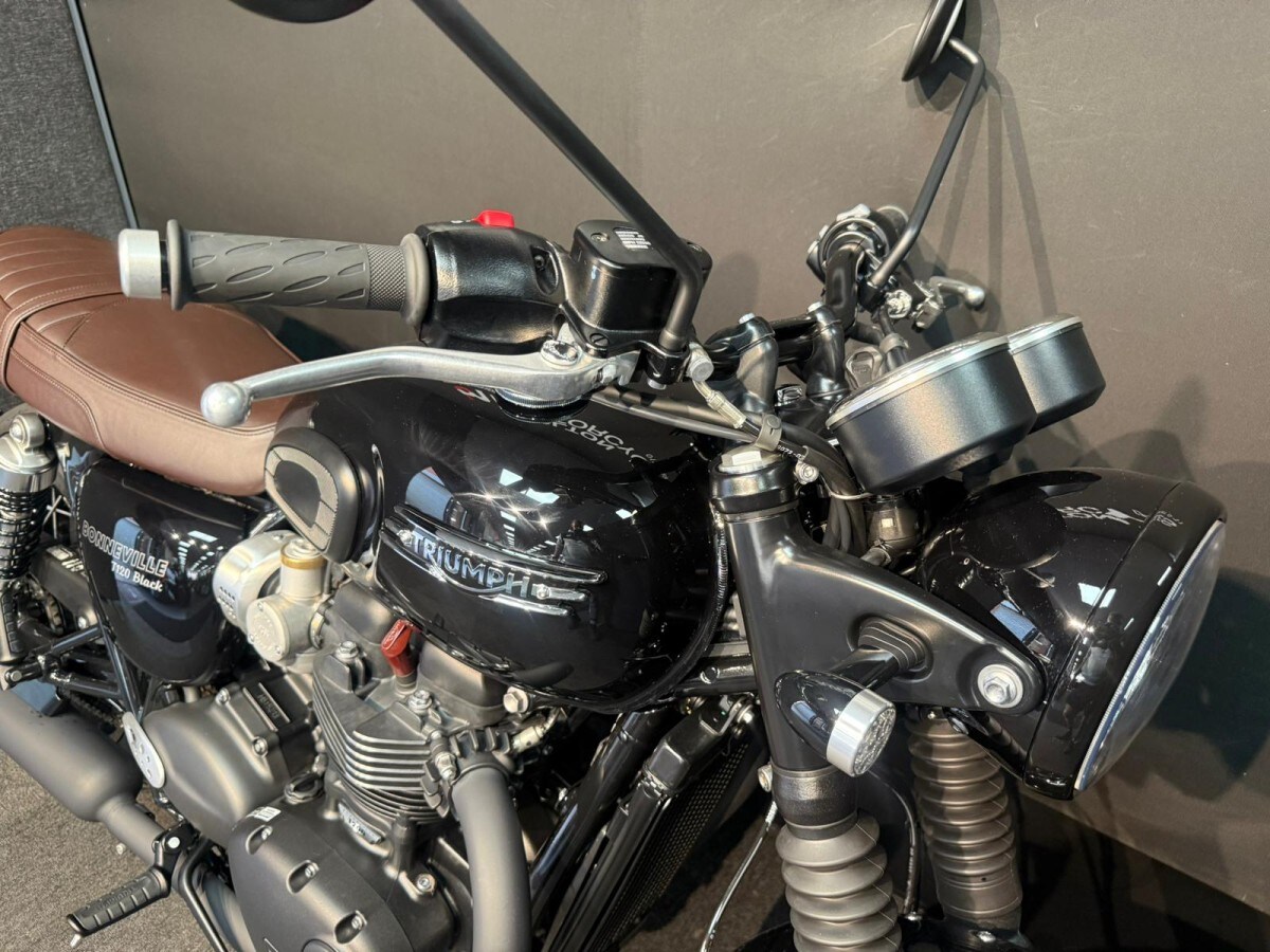 Used Triumph BONNEVILLE T120 BLACK 2025 for sale - 78739964: Photo 11