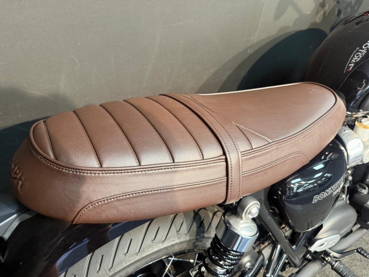 Used Triumph BONNEVILLE T120 BLACK 2025 for sale - 78739964: Photo 18