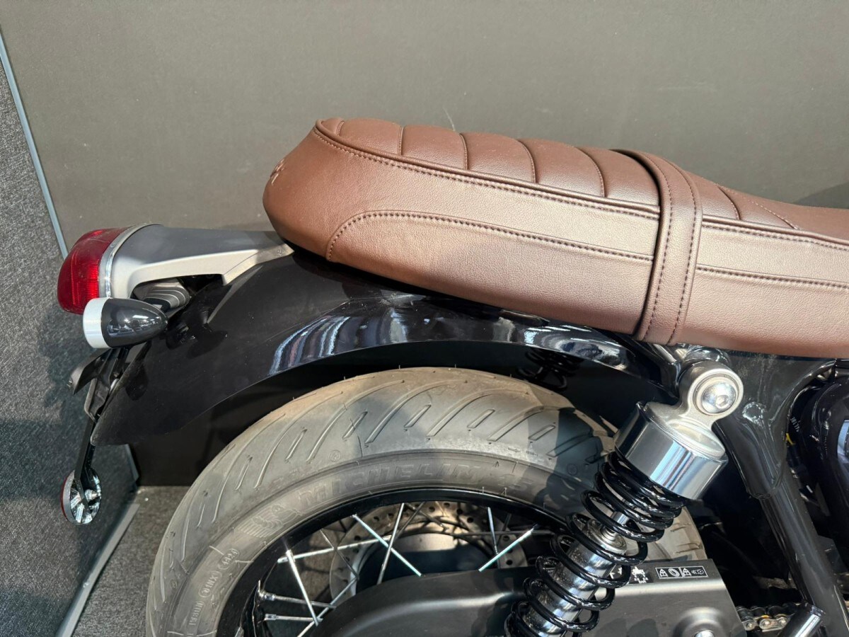 Used Triumph BONNEVILLE T120 BLACK 2025 for sale - 78739964: Photo 19