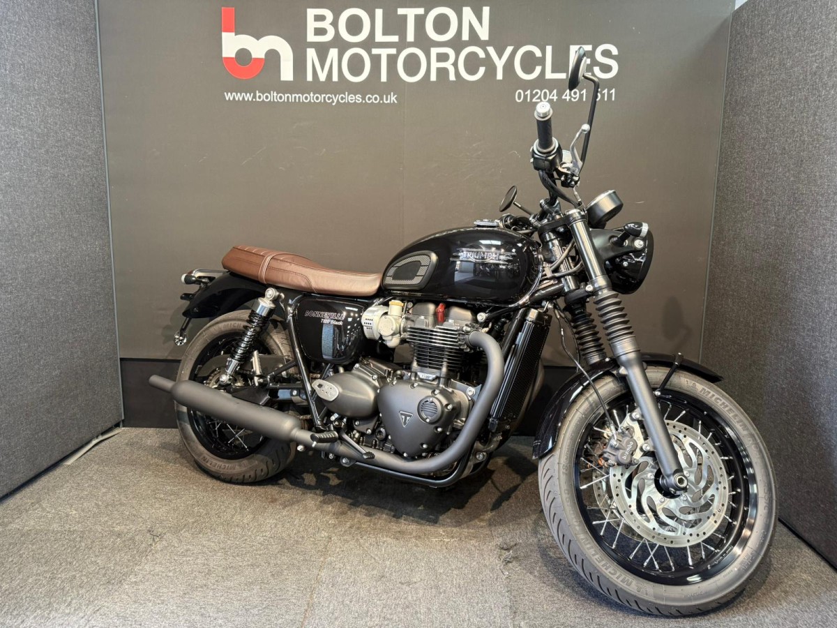 Used Triumph BONNEVILLE T120 BLACK 2025 for sale - 78739964: Photo 3