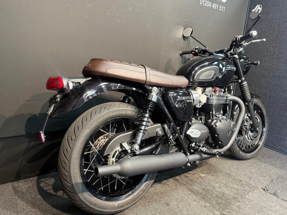 Used Triumph BONNEVILLE T120 BLACK 2025 for sale - 78739964: Photo 6