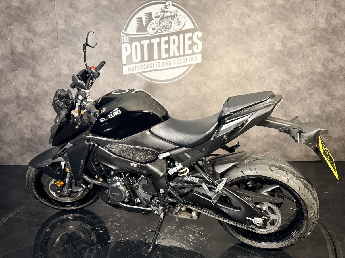 Used Suzuki GSXS 1000 RQ M3 2023 for sale - 78722636: Photo 14