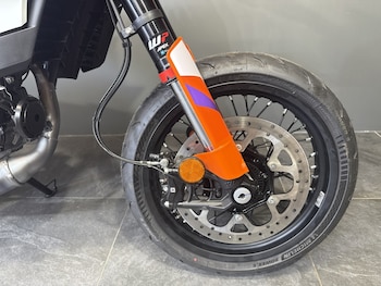 Used KTM 390 SMC R 0% AVAILABLE ON HP/PCP undefined for sale - bike-78395264: Photo