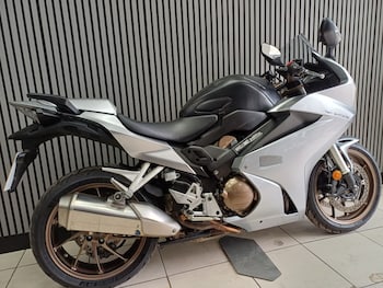 Used Honda VFR 800 F-H 2019 for sale - bike-78395574: Photo