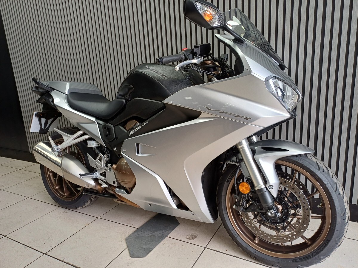 Used Honda VFR 800 F-H 2019 for sale - 78395574: Photo 5
